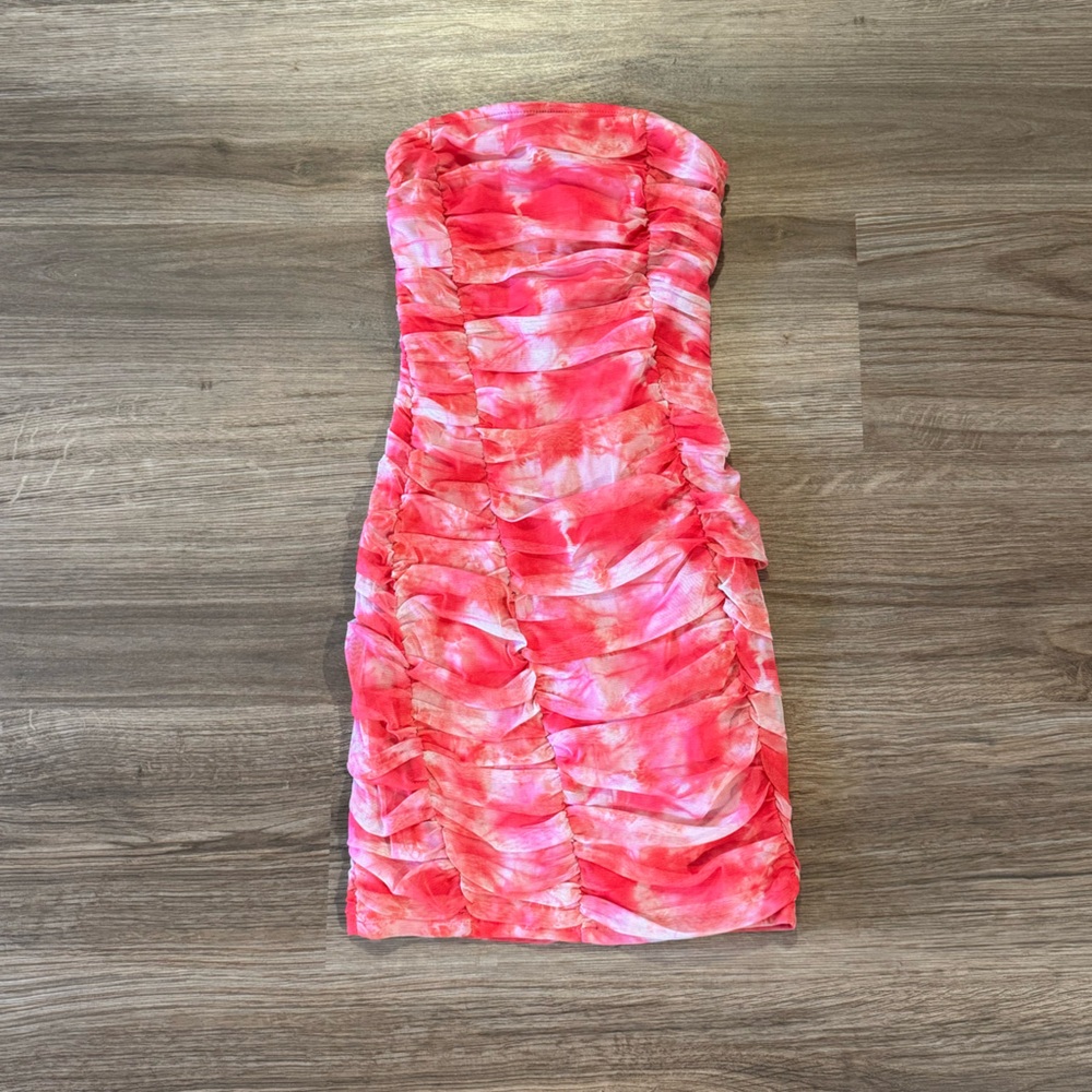 Superdown Strapless Pink and White Dress